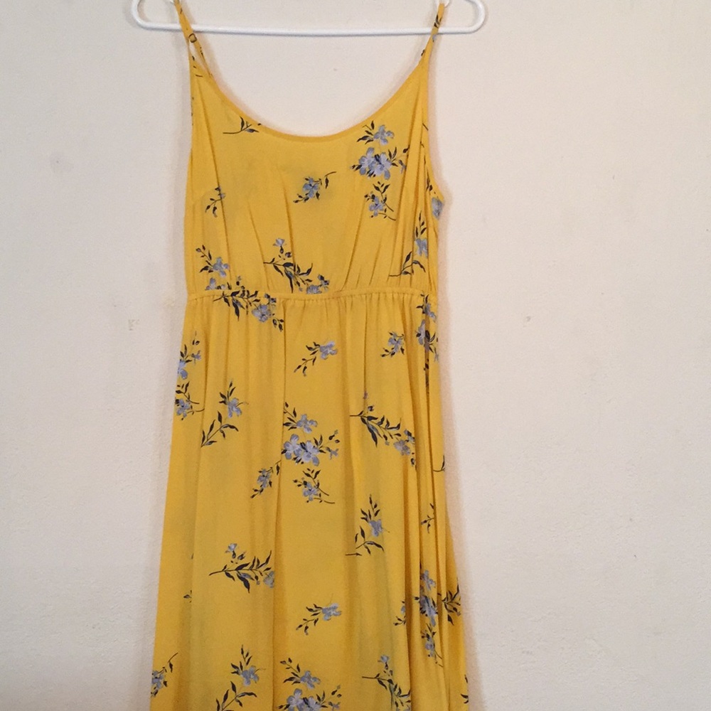Yellow dress